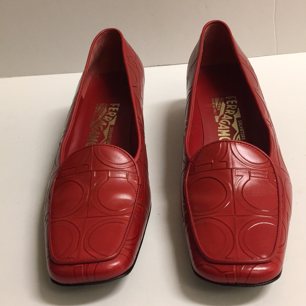 RED SIGNATURE SALVATORE FERRAGAMO SHOES, Sz 8 1/2B